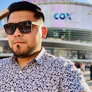 Meet your Posher, Juan